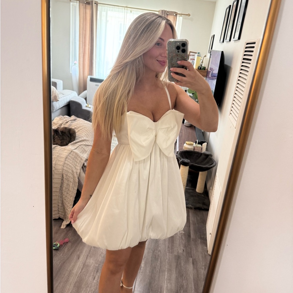 Show Me Your MuMu Cream Sleeveless Sundress Mini